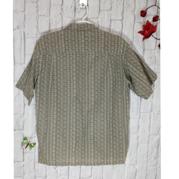 Columbia Printed Short Sleeve Button Shirt - Picture 3 of 5